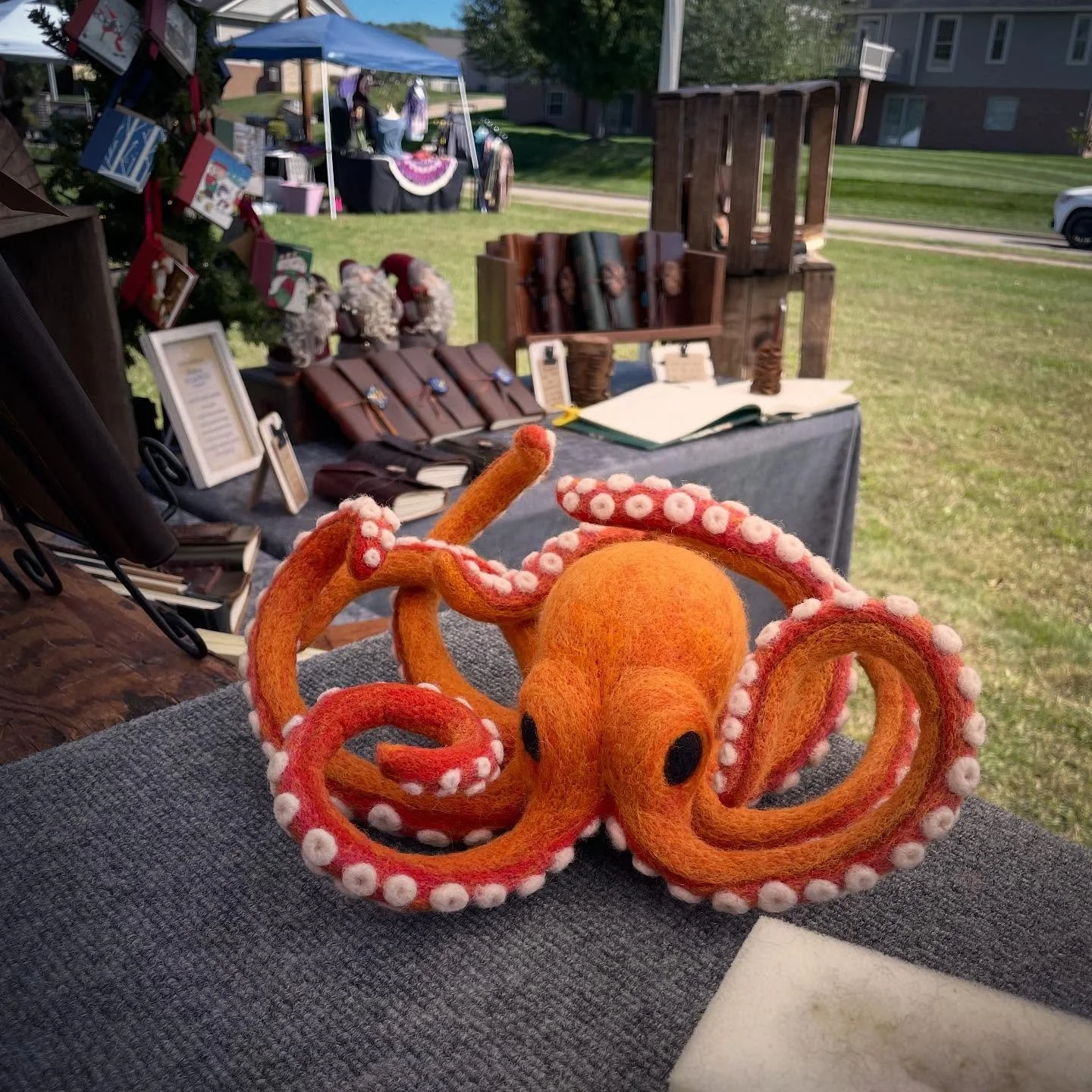Hanging out at the @deerrunblockparty with my booth buddy! I&rsquo;m taking suggestions for names now! 😉 Someday we&rsquo;ll do a poll to name the octopus I&rsquo;m always working on. And maybe someday I&rsquo;ll even finish him! 😂