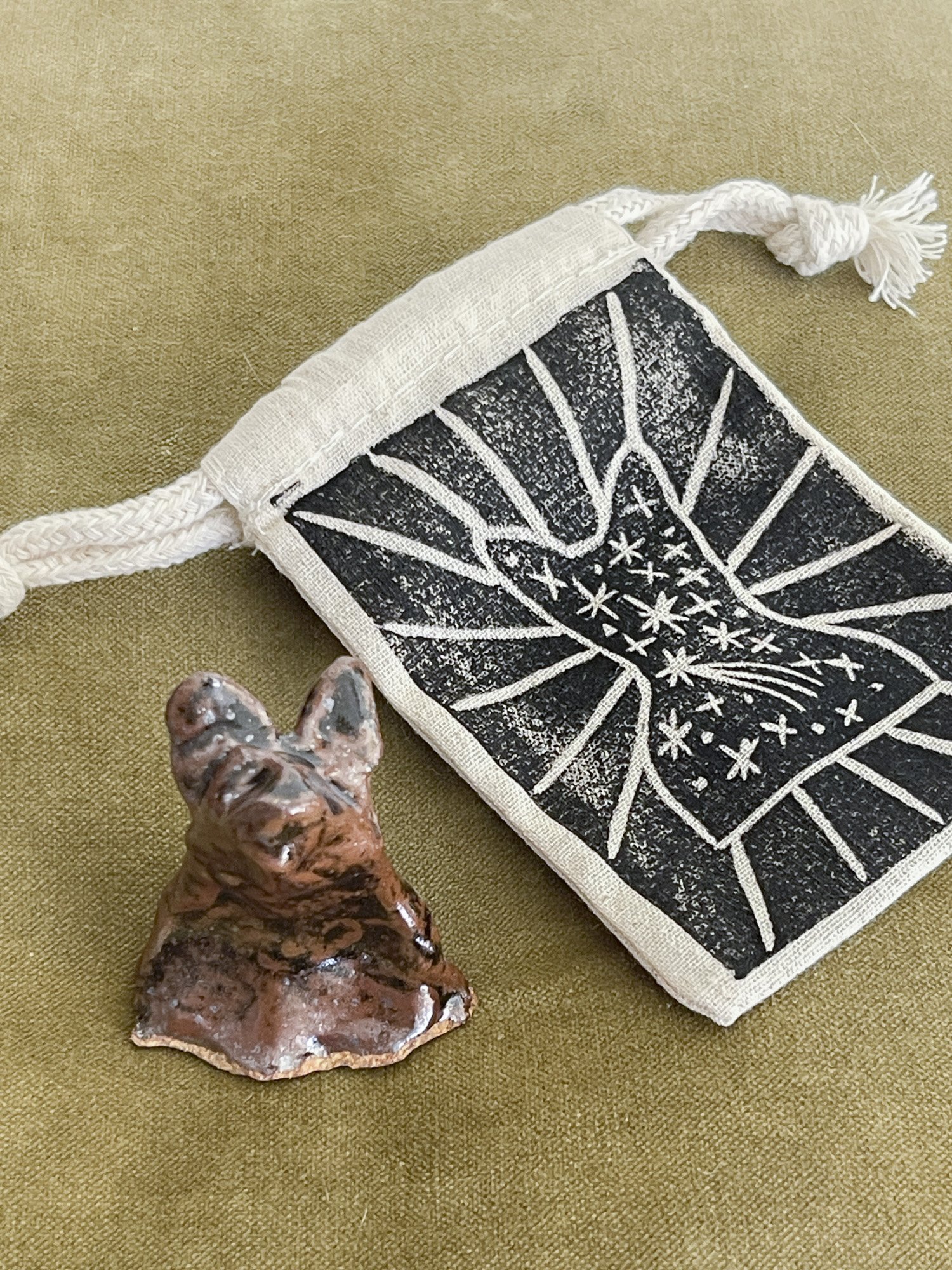DogTalisman_XXXVII_05L.jpg