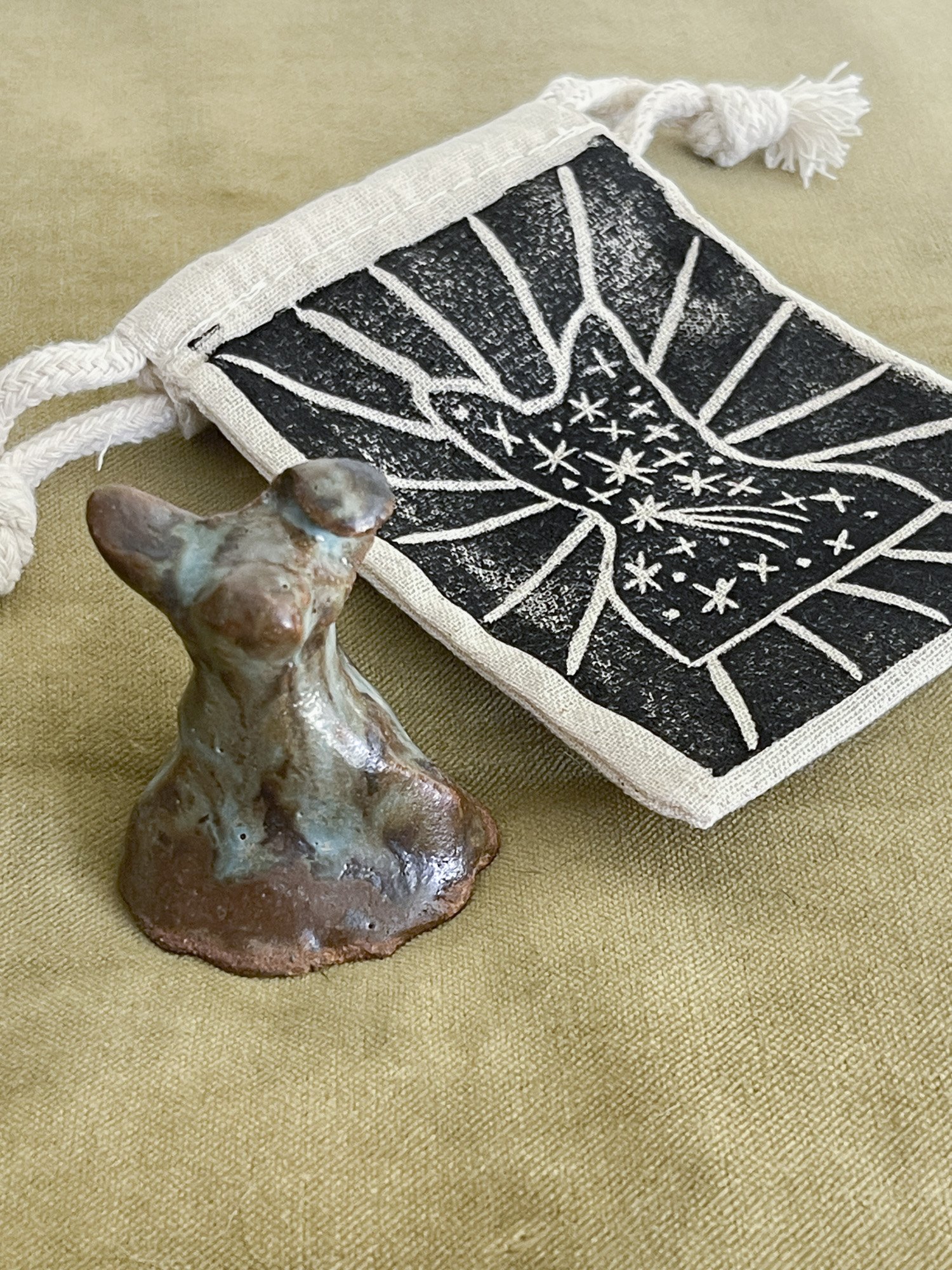 DogTalisman_LXI_03L.jpg
