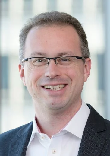 SimonMiller-Headshot Photo.JPG