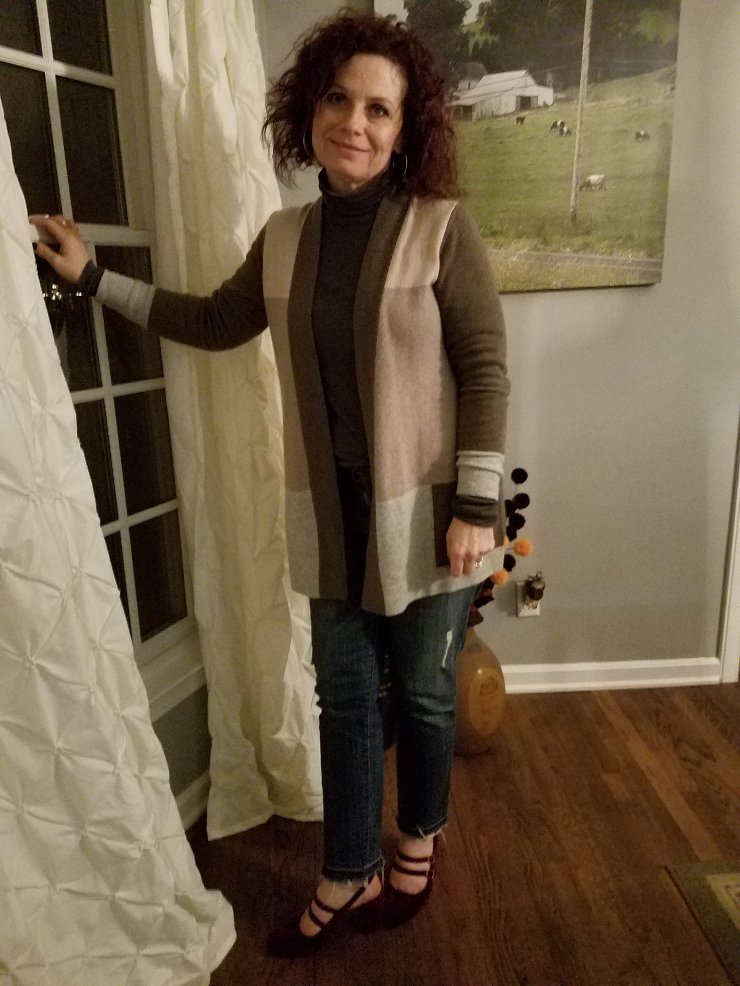 The sweater is a beautiful cashmere given to me for Christmas from the Mr., along with the shoes - both are new favs :) 