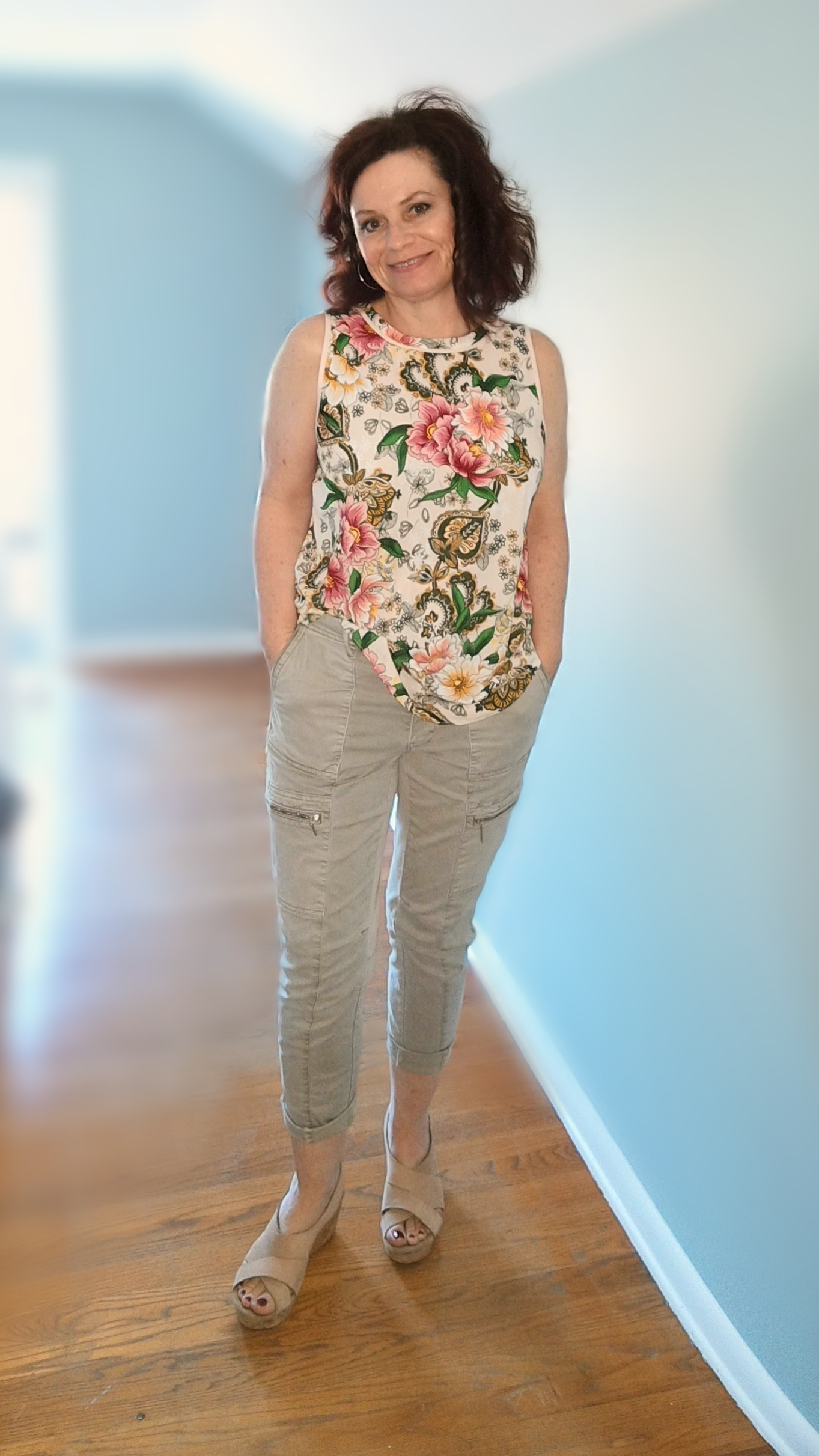 floral tank khakis.png