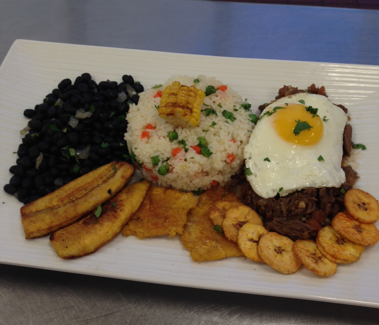 Pabellón criollo-Latin Class
