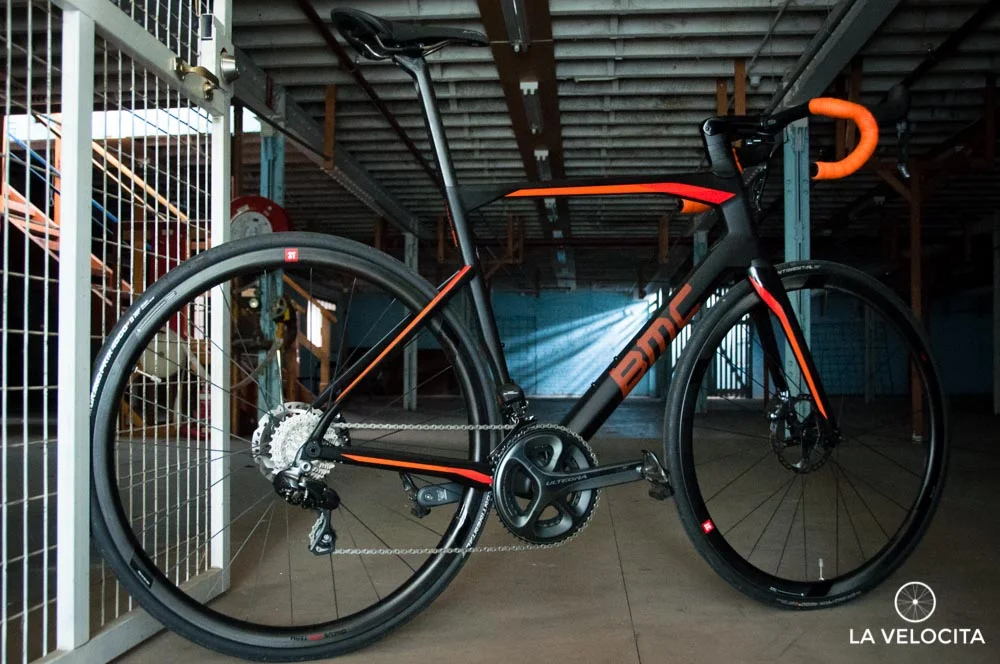 Bmc Roadmachine Bmc Timemachine 2017 Teammachine R 01 FOUR Carbon - Main Image