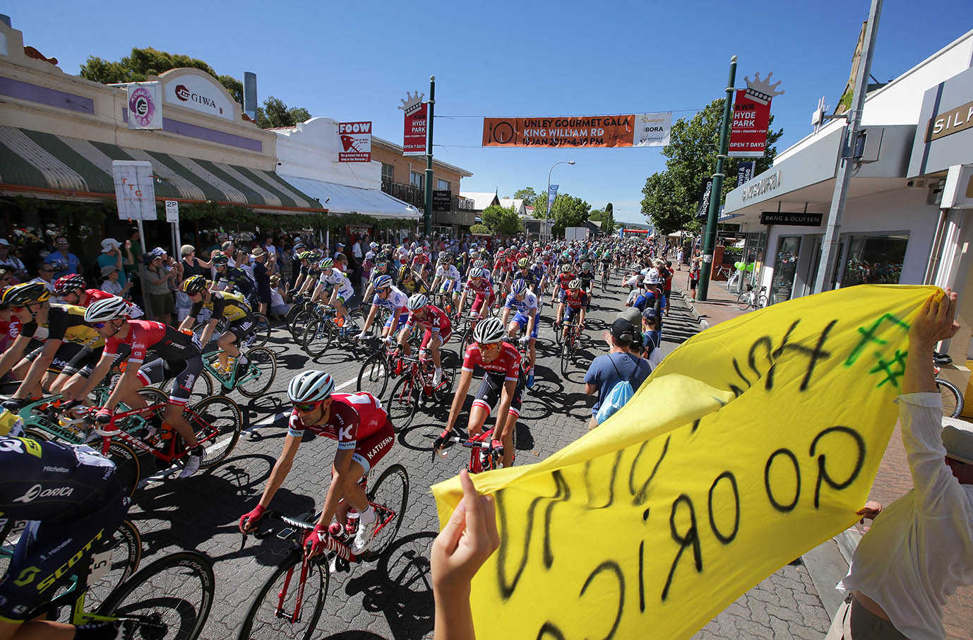 The stage1 race start at Unley