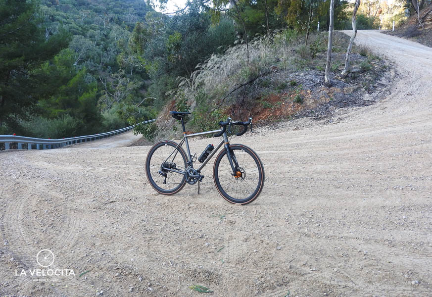 specialized roubaix pro road tyre