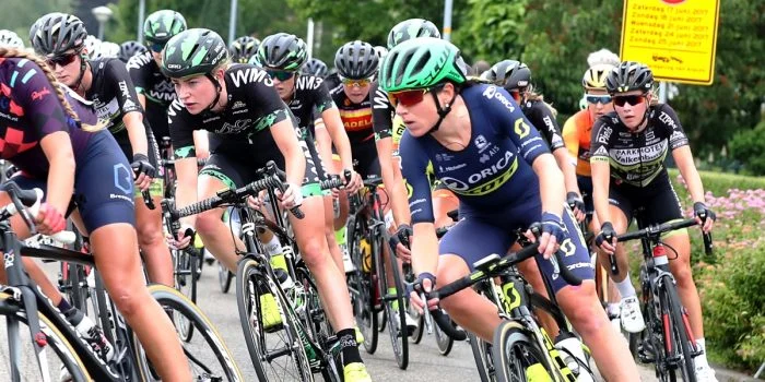 Annemiek Van Vleuten - riding her bike as you would expect a professional cyclist to do. Source: http://www.annemiekvanvleuten.nl/