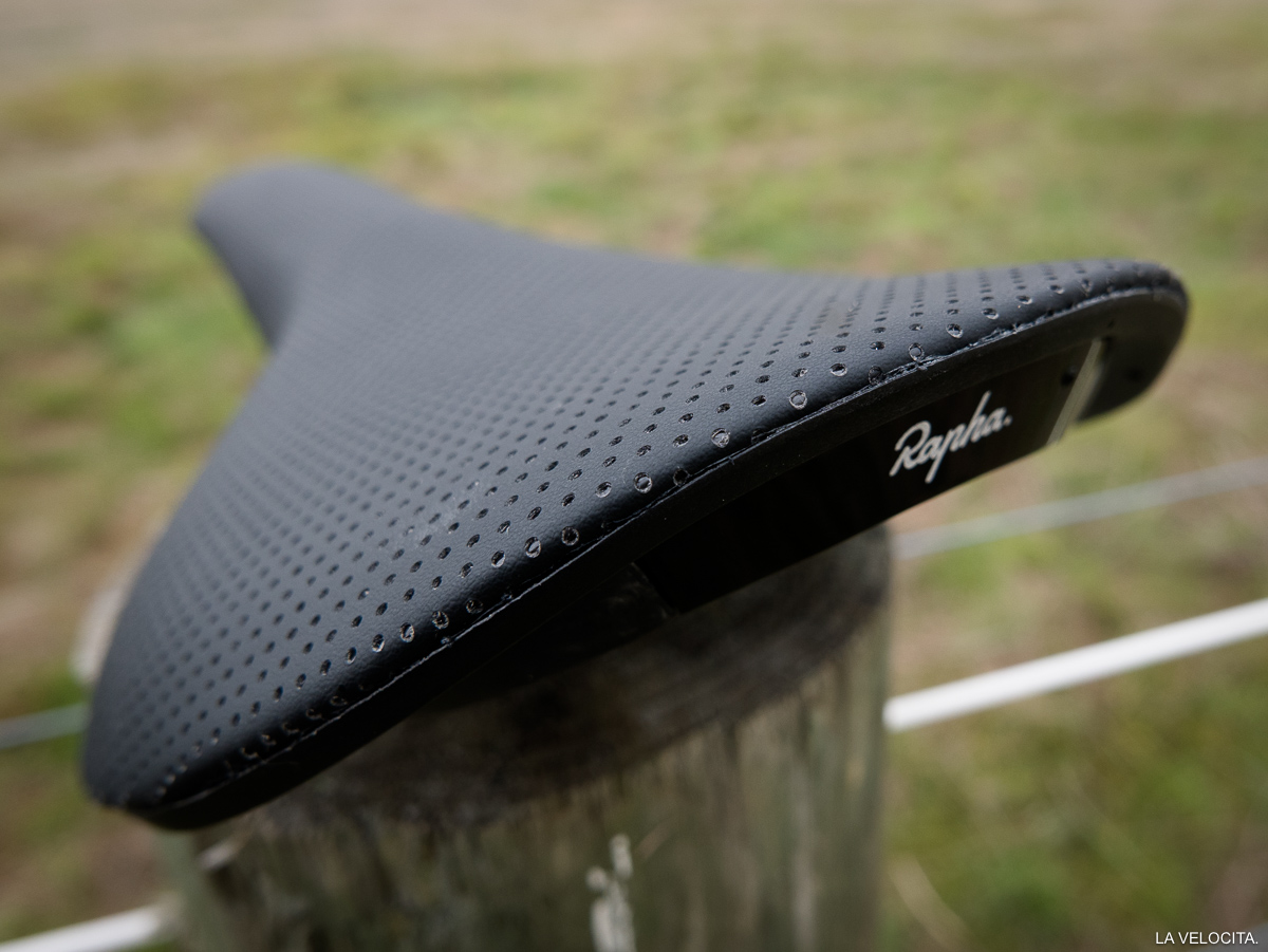 Rapha Classic Saddle early impressions - LA VELOCITA. Rapha Classic Saddle early impressions - LA VELOCITA.