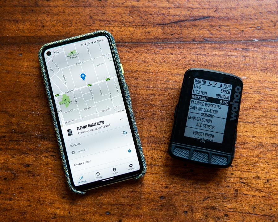 garmin 830 vs wahoo roam