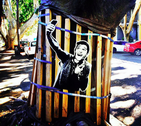 'The Selfie Portrait' - image: notnotcamscott.com.au