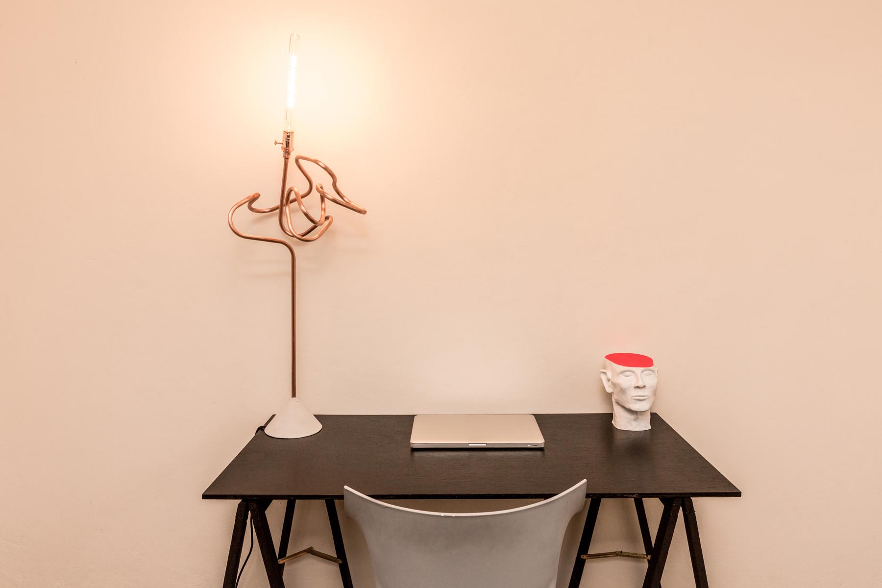 vincentburet_Scribble-desk-lamp_bended-copper-desk-lamp_art pharmacy2.jpg