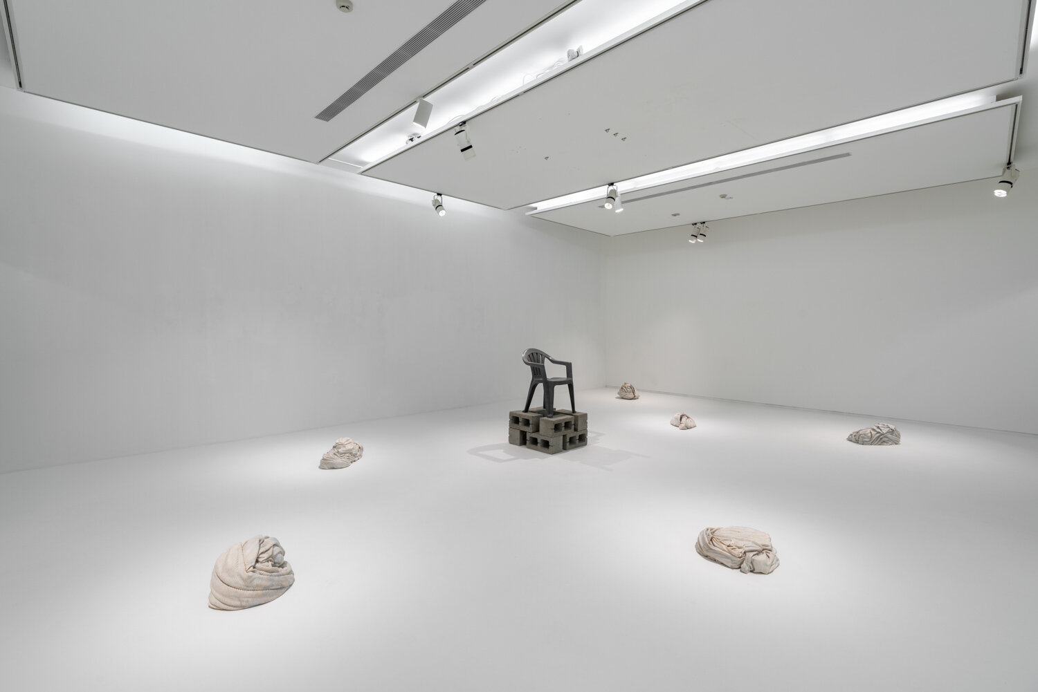   Once There Sullivan+Strumpf, Singapore  22 November - 22 December, 2019    In ‘Once There’, Alex Seton plays with, inverts and exaggerates the techniques and language of classical statuary and monument to create works that reflect on the contempora