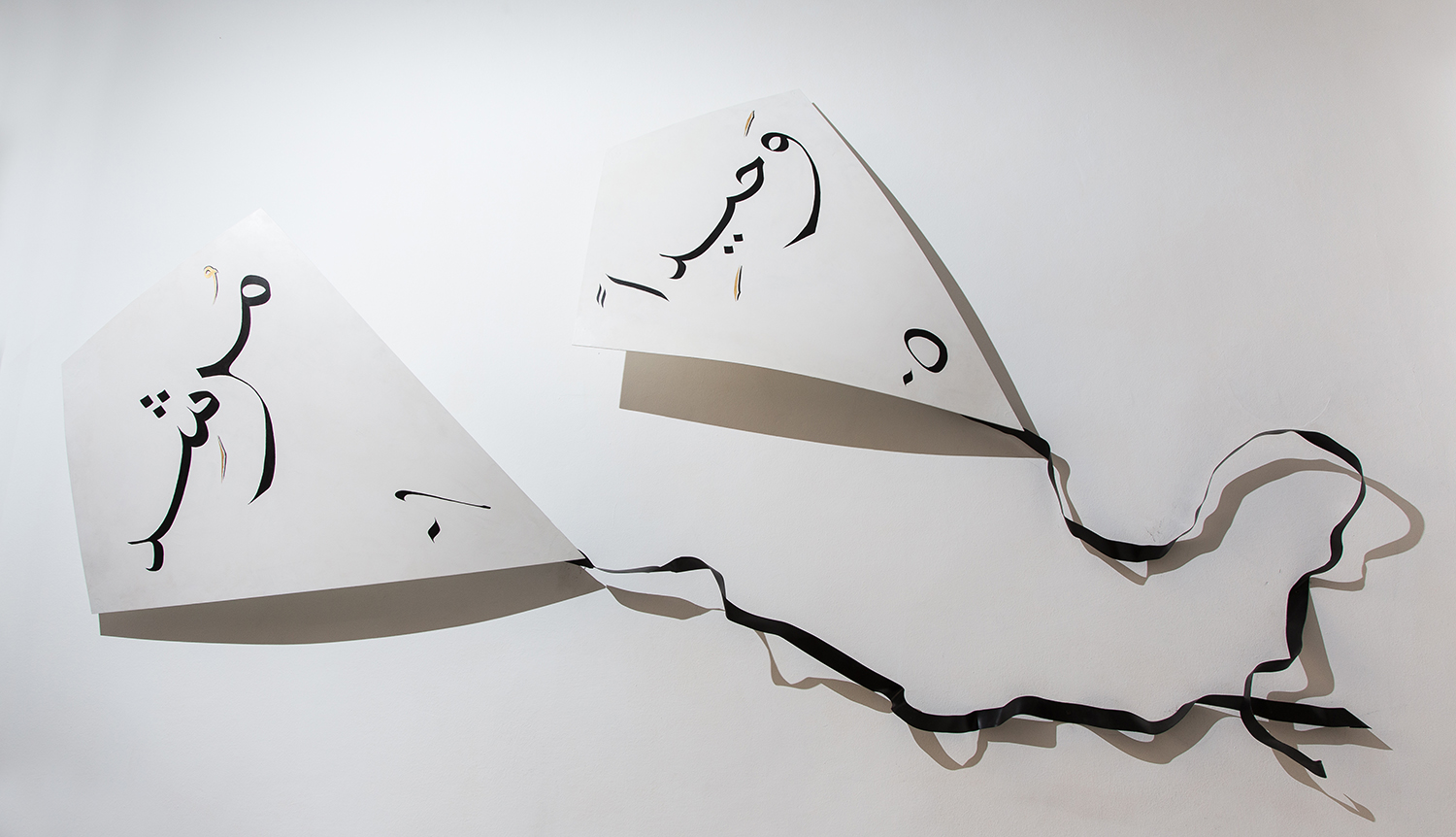   Kite Sculpture   Painted stainless steel Bodies: 120 x 90 cm, tails: 3 x 200 cm (uncoiled) 2014 