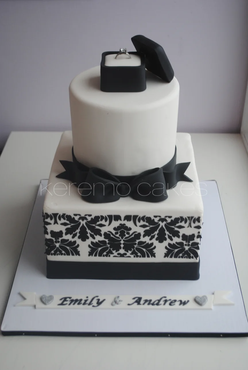 ring box cake.jpg