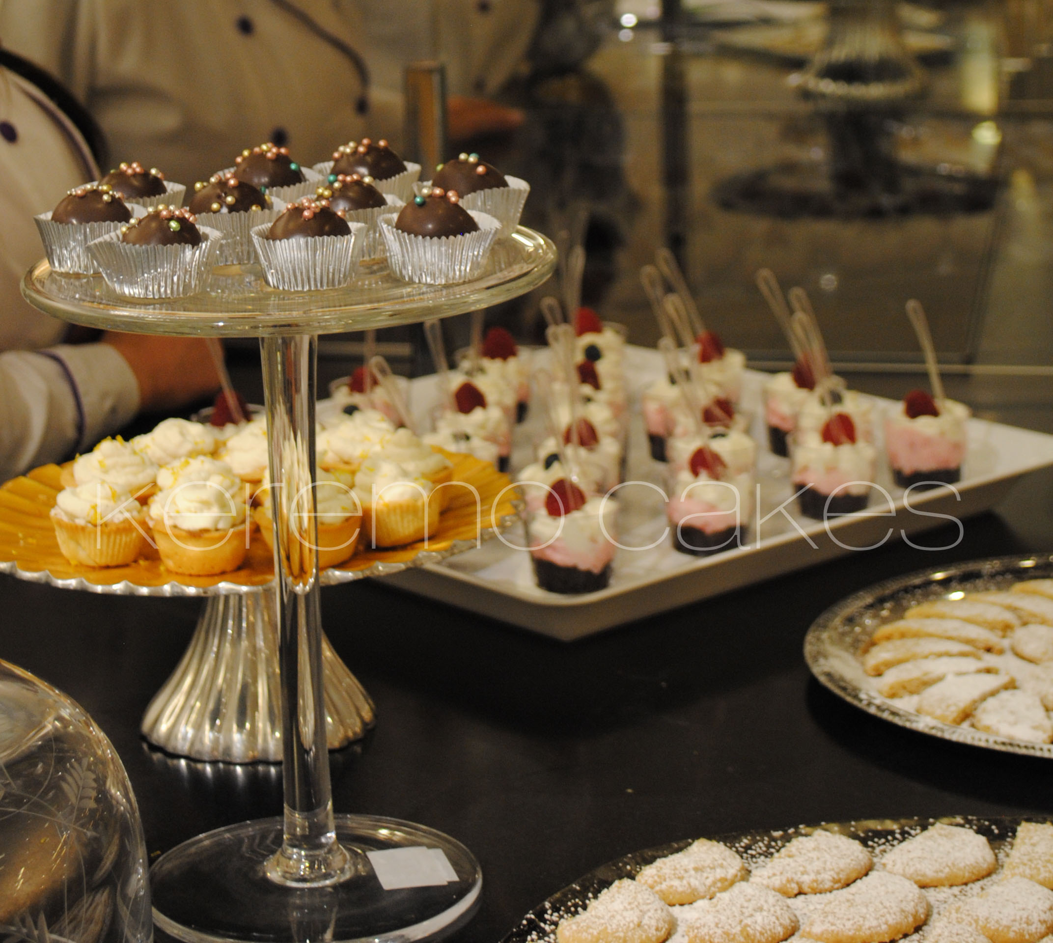 dessert table.jpg