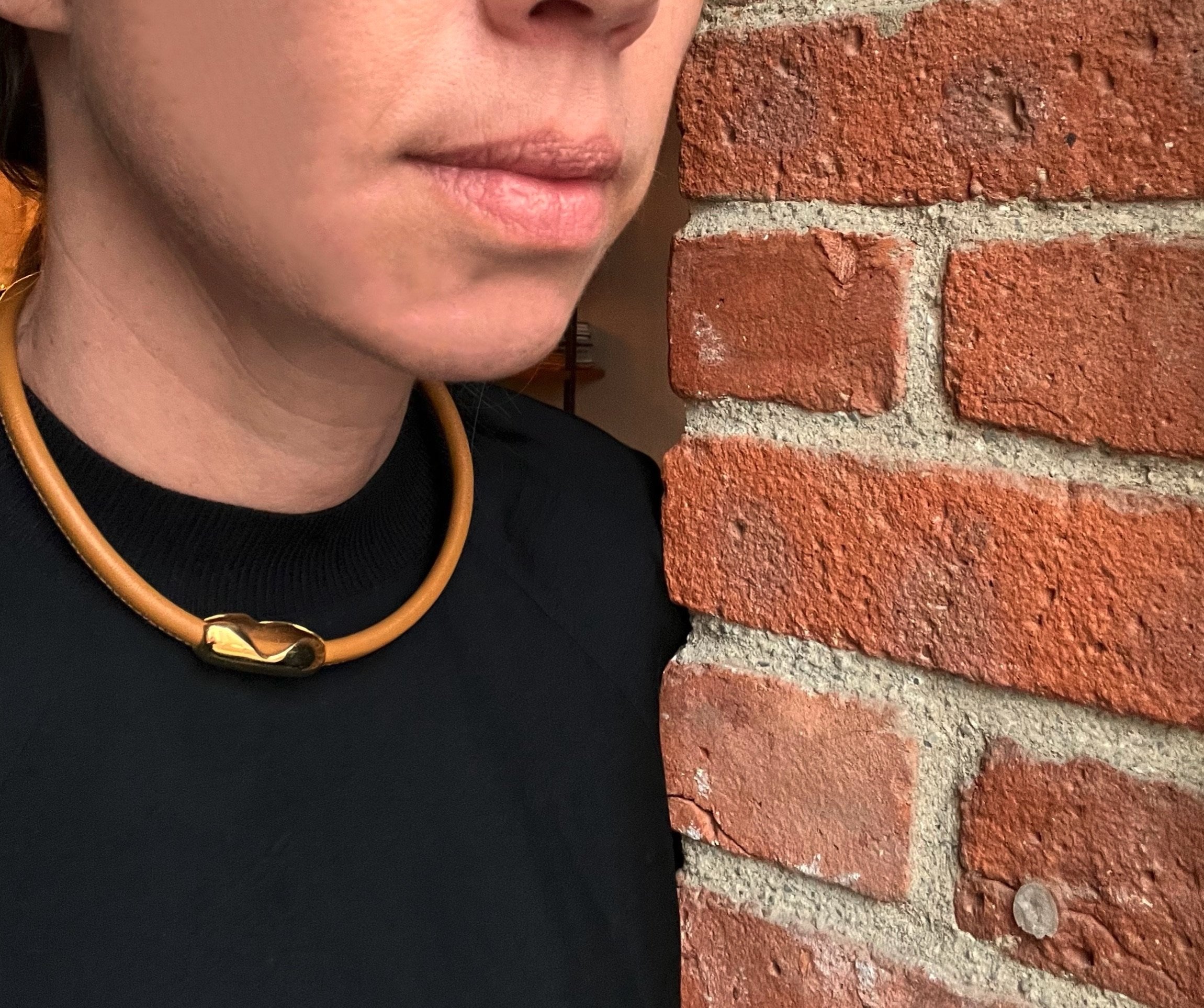 I'M GENUINE - Nappa leather gold Connector necklace