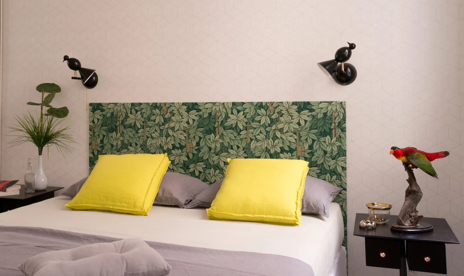  Chambre végétale - tête de lit sur mesure tapissée 