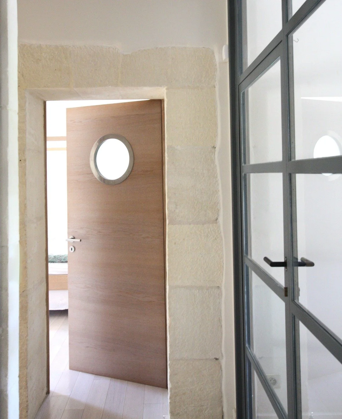 porte-palier-archi-interieur-design-ML-confidentiel .jpg