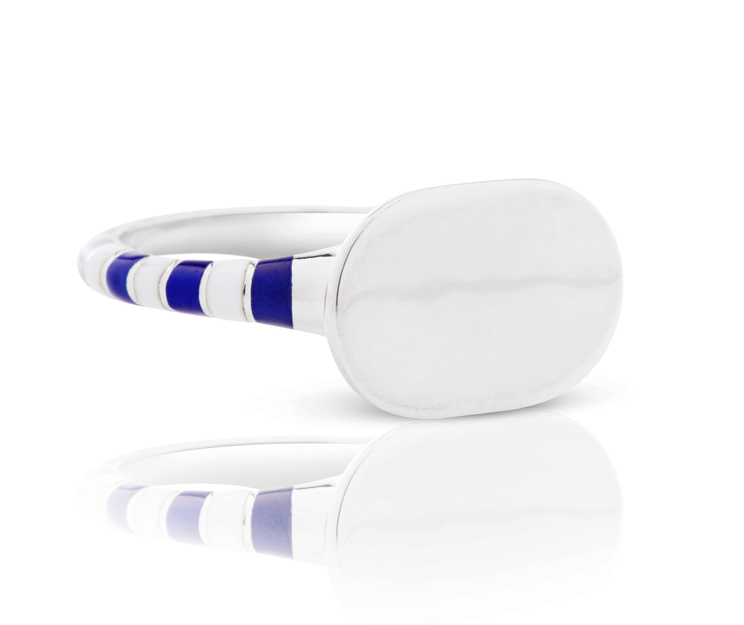side-silver-striped-oval-signet-ring.jpg