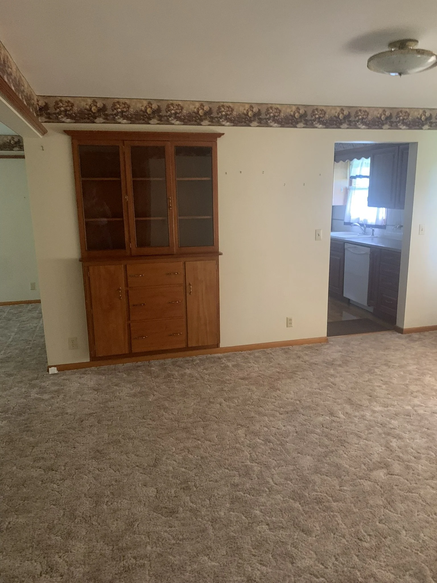 Real Estate Listin 406 South D Street, Herington, KS — Hallgren Real