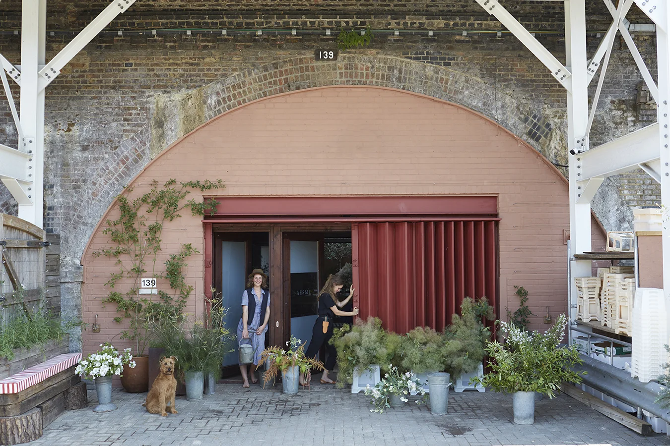 A converted Victorian railway arch in Shepherd’s Bush, the studio opens on the east side of a brick-built viaduct, between the terraced houses of Macfarlane Road and Frithville Gardens. Above is the extended platform of Shepherd’s Bush Market Underground station, where tubes rumble to halt on the Hammersmith & City and Circle lines. Photograph by Kristin Perers