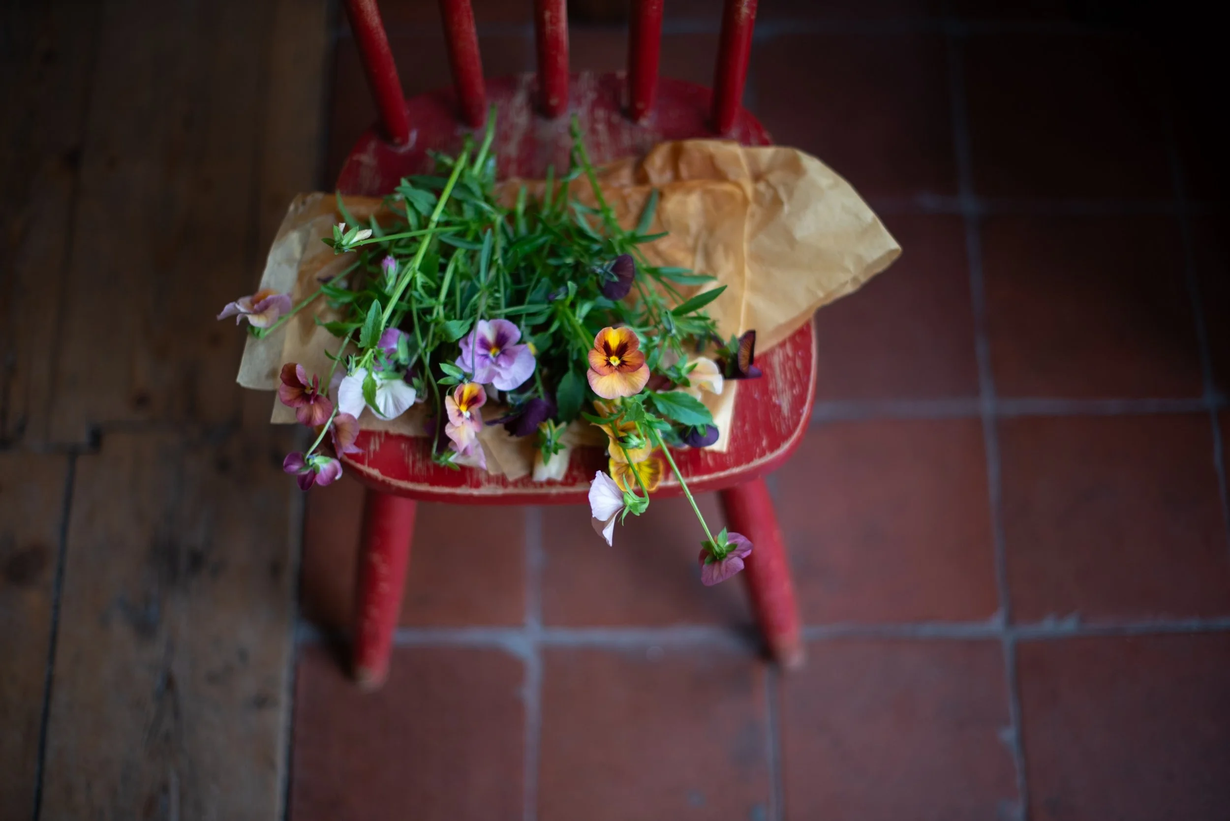 Naturalistic Flowers Aesme Studio