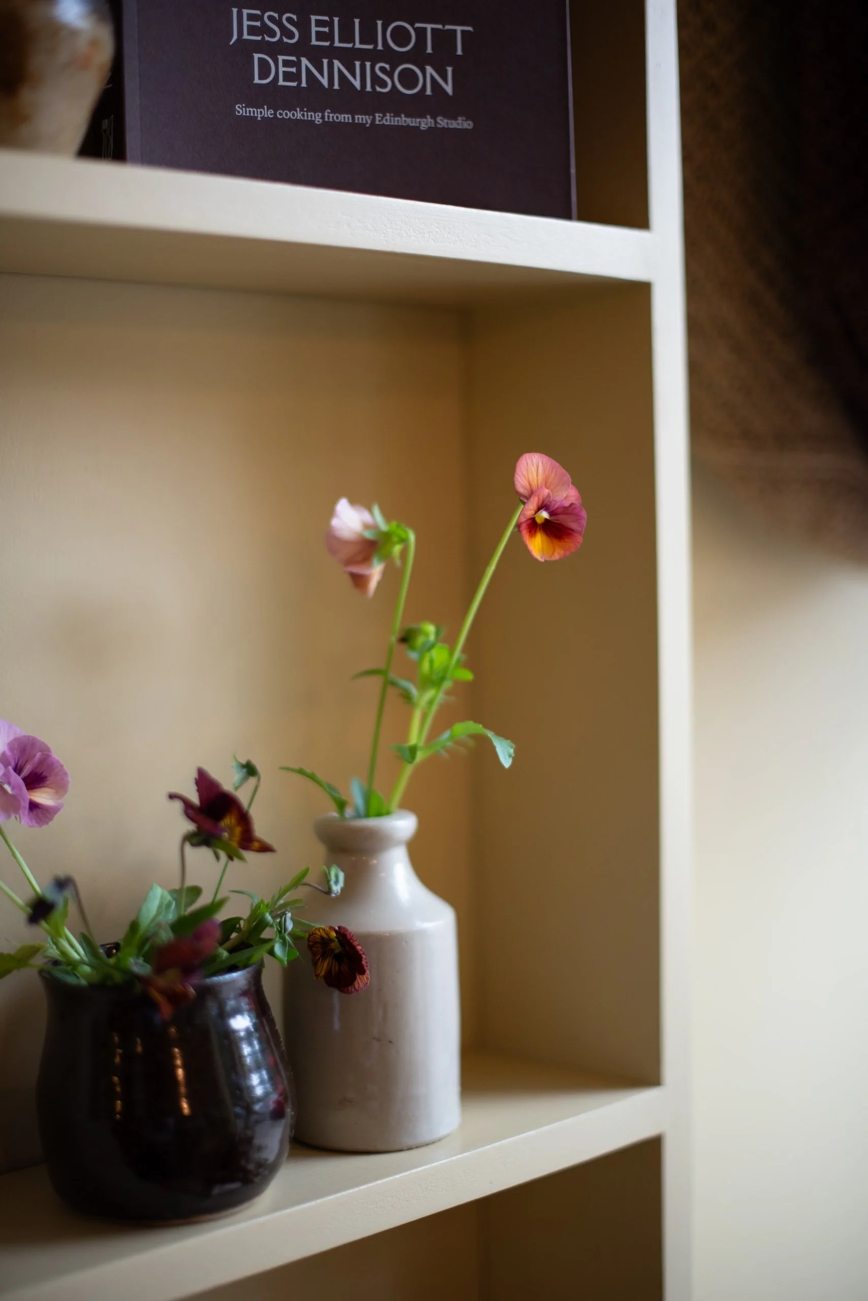 Naturalistic Flowers Aesme Studio