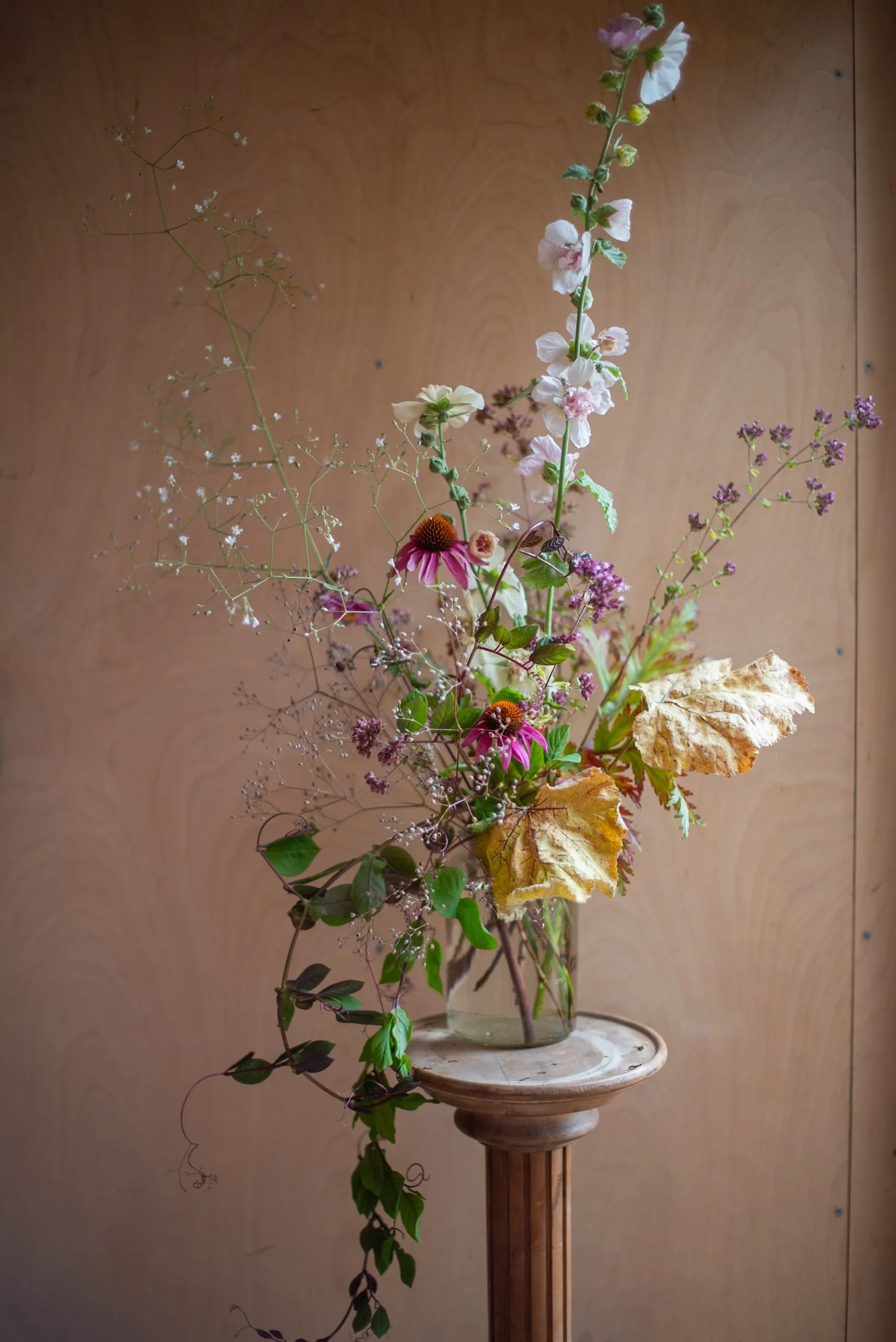 NATURALISTIC FLOWERS