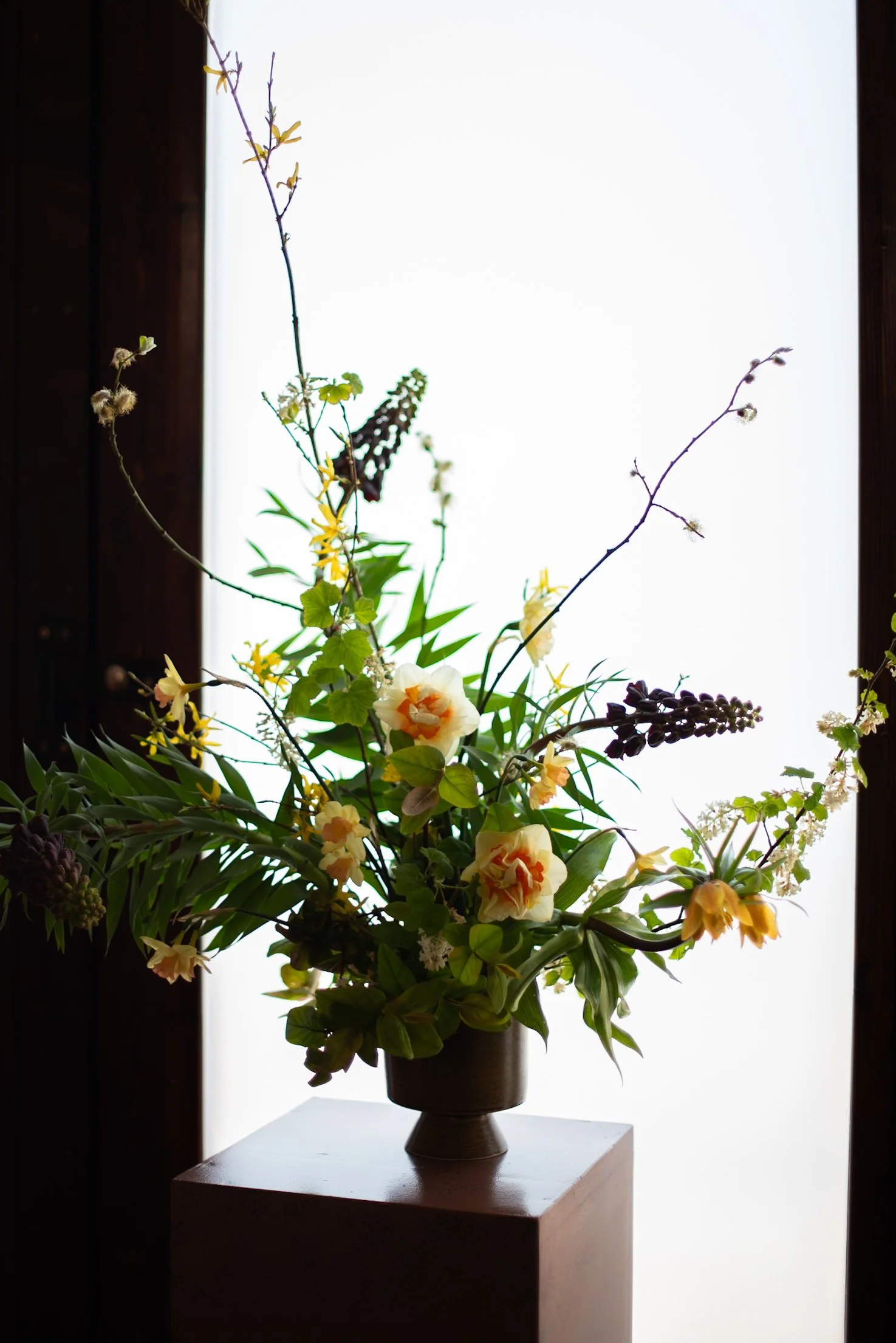 spring vase arrangement