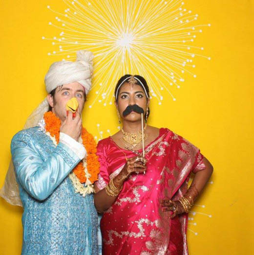 bengali-wedding-photo-booth-bride-groom