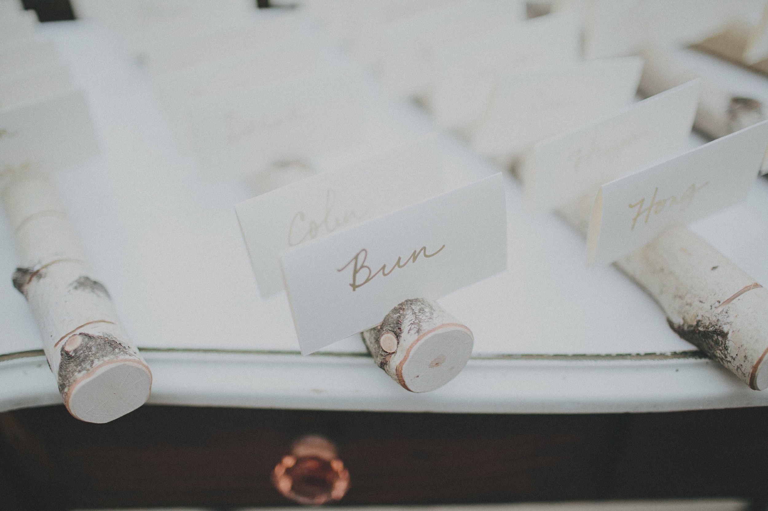 birch-escort-card-holder