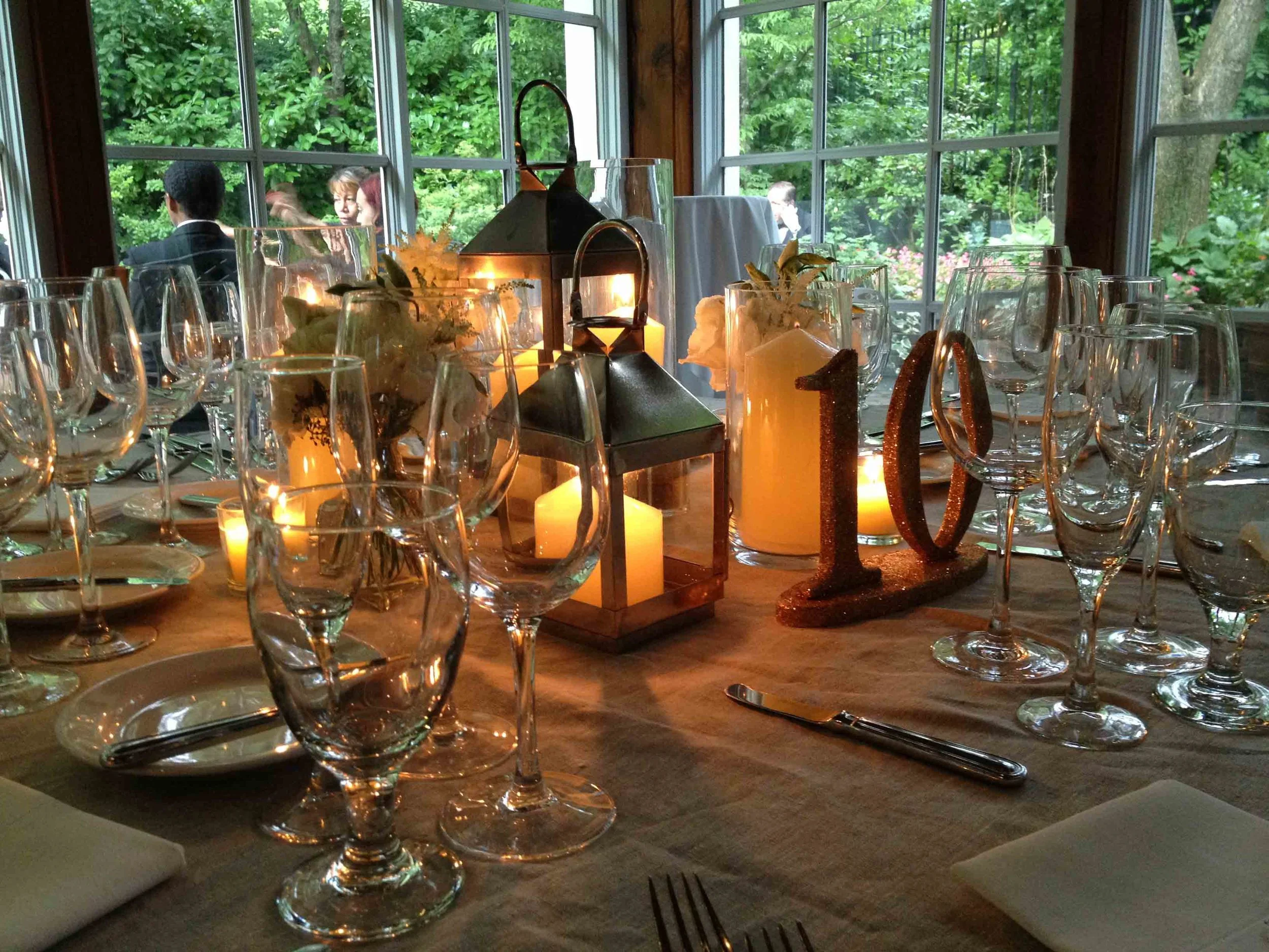 central-park-boathouse-wedding-lantern-centerpiece