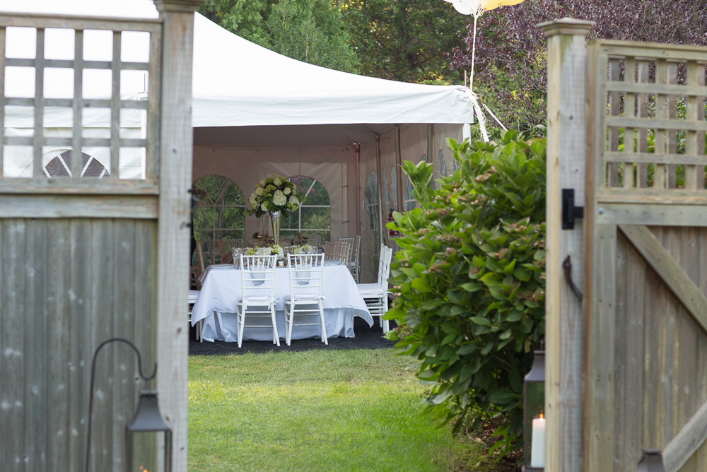 tented-wedding-white-backyard