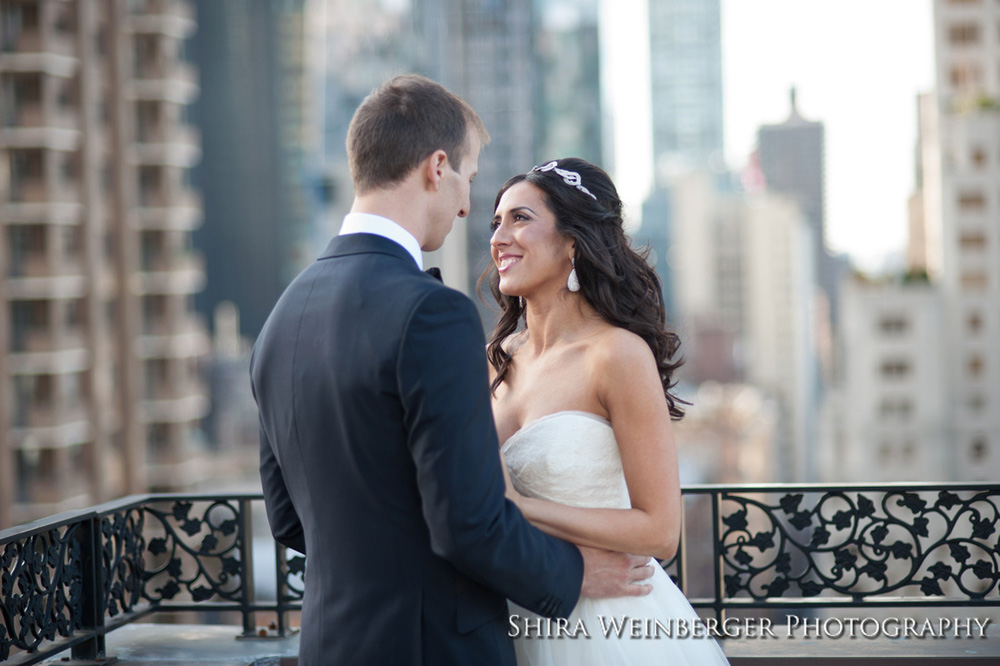 bride-groom-nyc-skyling-skyscrapers