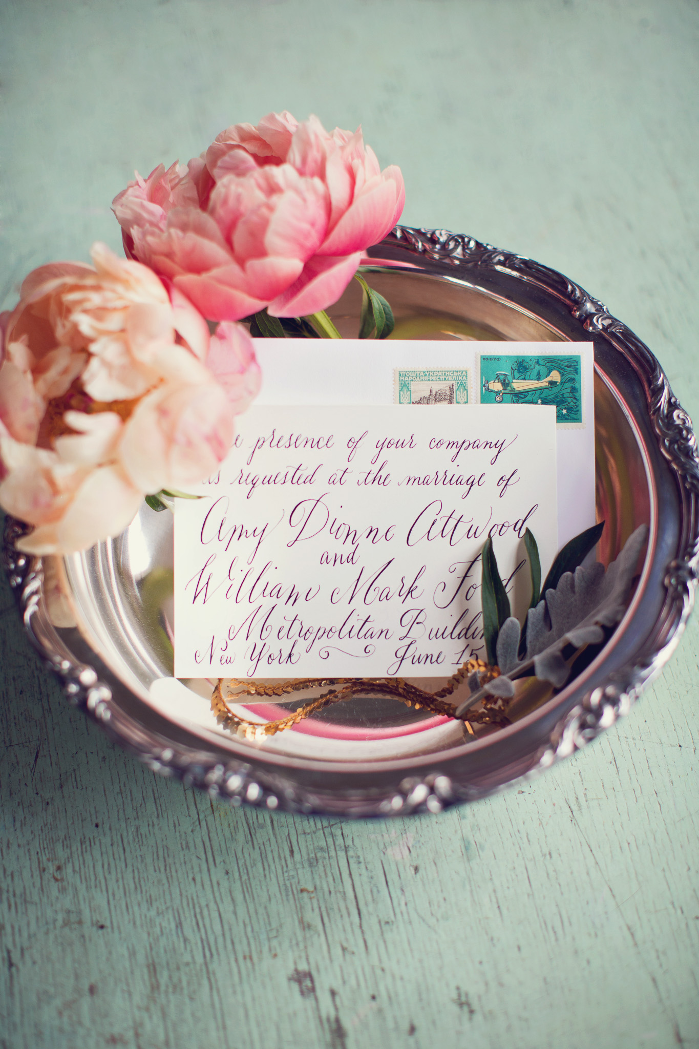calligraphy-classic-wedding-invitation-silver-tray-peony