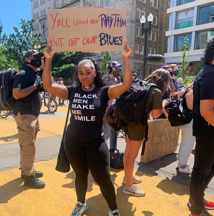 black-women-supporting-black-men.JPG