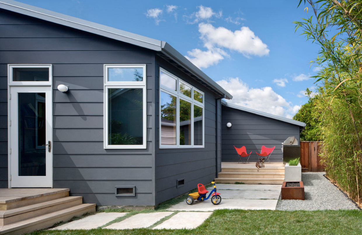 The Yard Part 3- People with Dark Houses