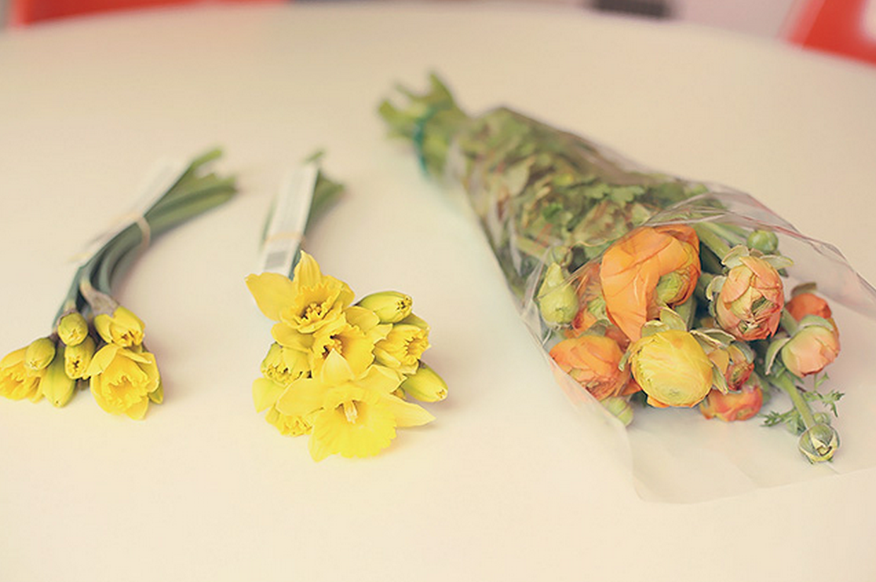 How To Arrange Grocery Store Flowers