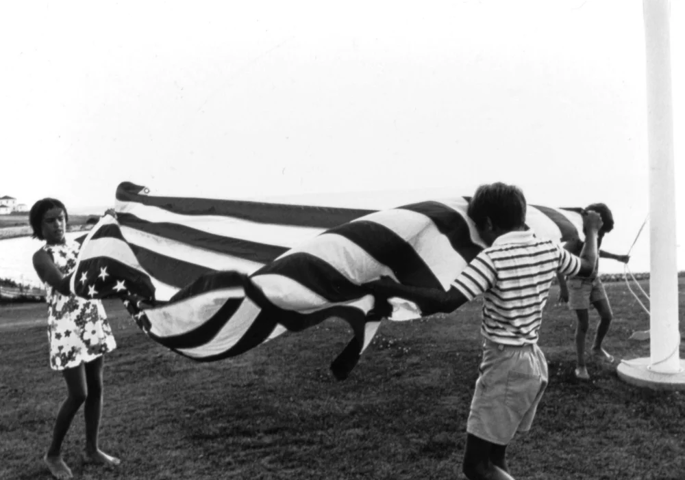 The Flag, 1977