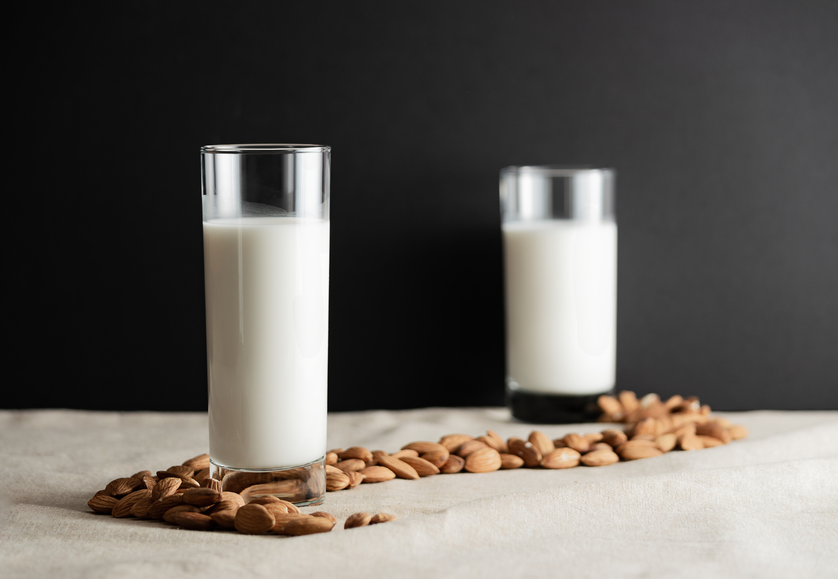 Unsweetened Milked Almond: Health Benefits and Recipes for 2024