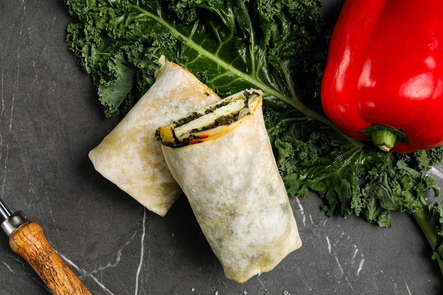 KALE, SPINACH & EGG WRAP