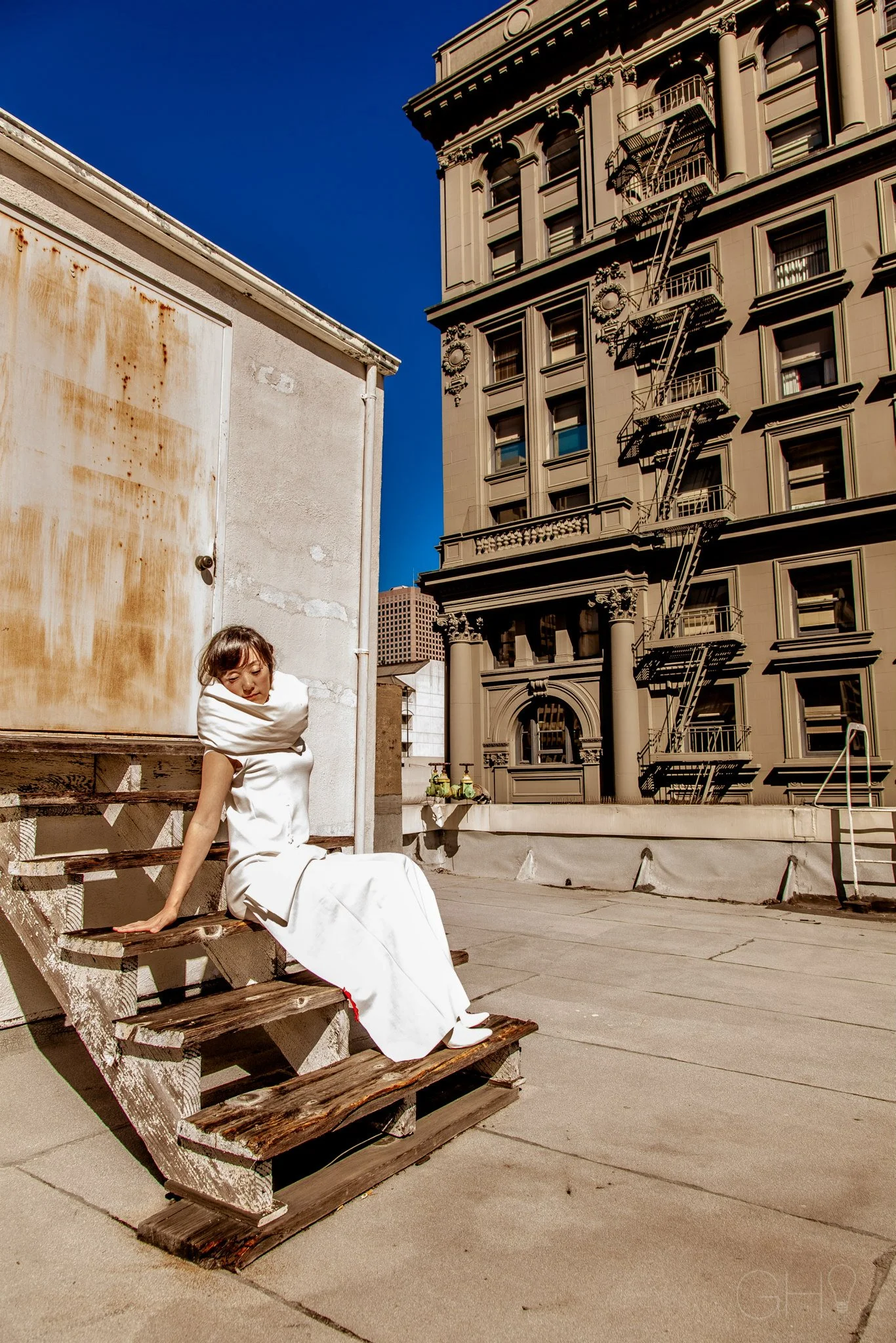   Borah Han's &nbsp;vision was aligned for Project Re-Think; To create a versatile fashion design from&nbsp;multiple fashion setups with a single purchased wardrobe — The "white dress wardobe".&nbsp;  &nbsp;The concept rises us out of the waste and c