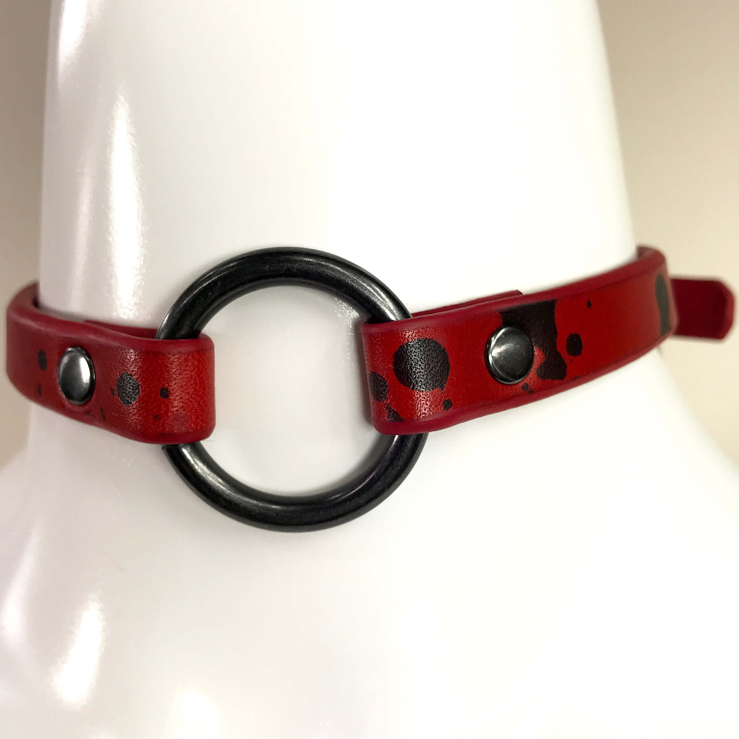 redsplatteroringblack-sarahmholm.JPG
