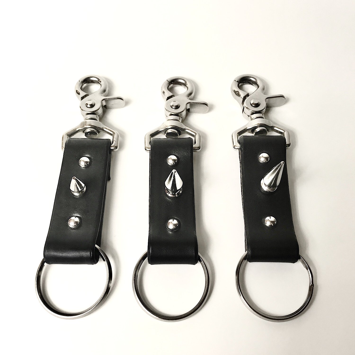 GRAPHICS & MORE Black Leather Blessed Halo On Black Keychain