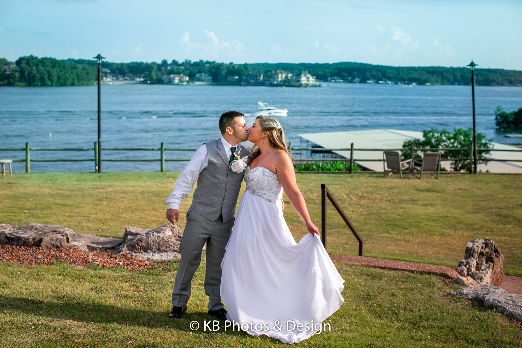 Wedding-Lake-of-the-Ozarks-Missouri-destination-Nathan-Alexis-36.JPG