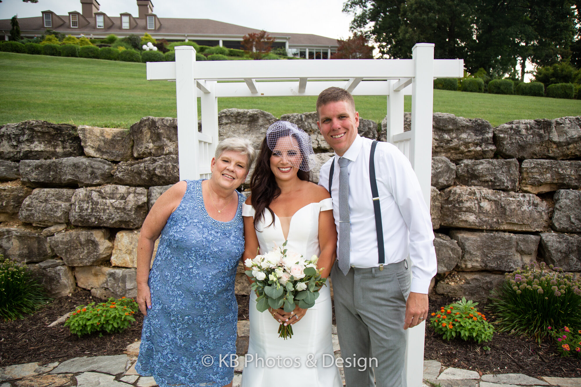 Wedding-Photography-Ryan-Molly-Osage-National-Golf-Course-Lake-of-the-Ozarks-Missouri-photographer-KB-Photos-and-Design-wedding-501.JPG