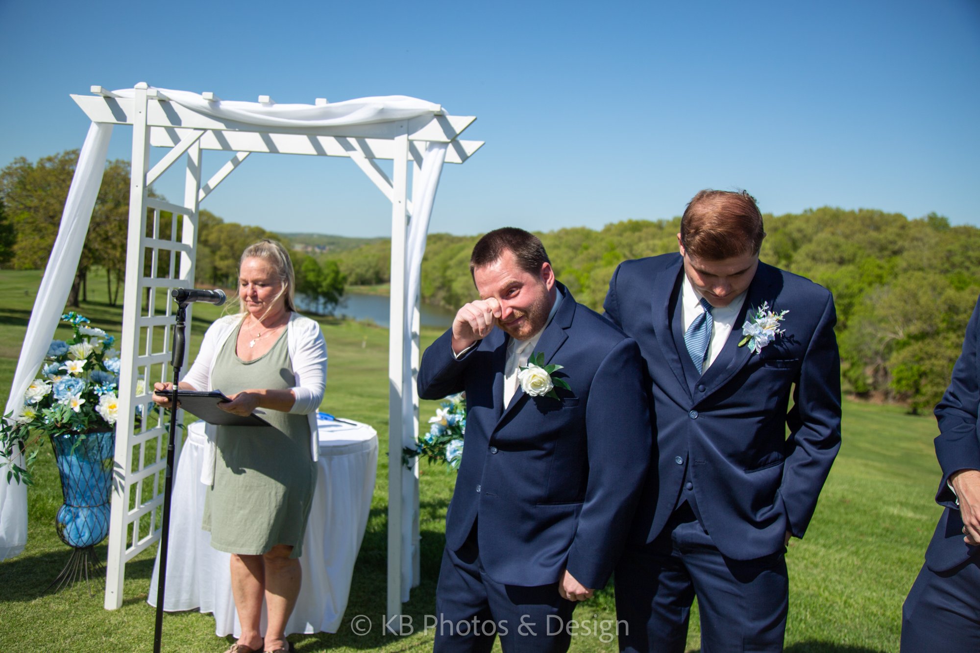 Destination Wedding Photography at Margaritaville Resort Lake of the Ozarks Missouri with KB Photos and Design