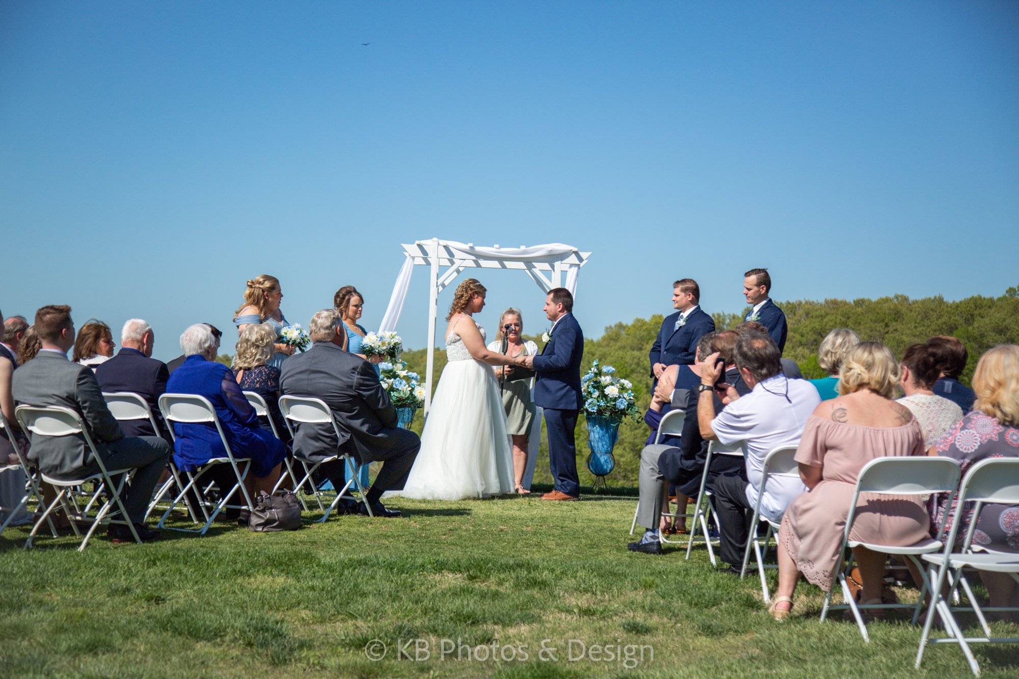 Destination Wedding Photography at Margaritaville Resort Lake of the Ozarks Missouri with KB Photos and Design