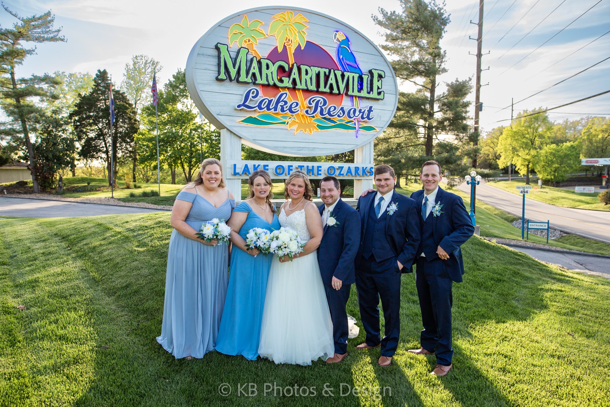 Destination Wedding Photography at Margaritaville Resort Lake of the Ozarks Missouri with KB Photos and Design