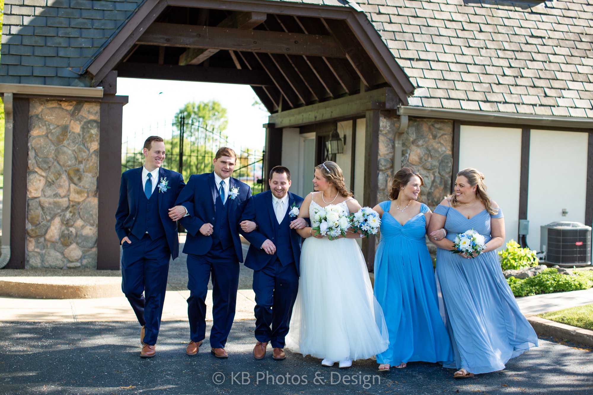 Josh-Michelle-Wedding-Lake-of-the-Ozarks-Jefferson-City-Missouri-Margaritaville-Lake-Resort-wedding-photographer-KB-Photos-and-Design-404.jpg
